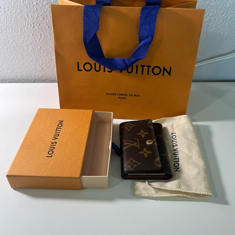 Louis Vuitton Brown and Gold Monogram Key Case